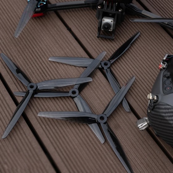 HOT HQProp 7.5X3.7X3-Poly Carbonate 2 Pairs  (2CW+2CCW) 3-Blade Propeller for RC FPV Racing Freestyle Long Range Drones